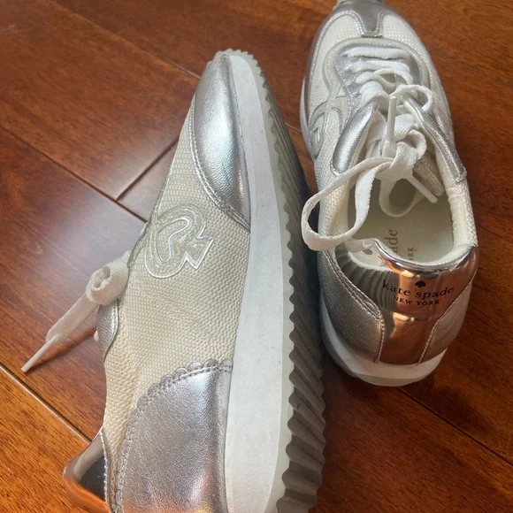 Kate spade silver sneakers 8 - Picture 7 of 7